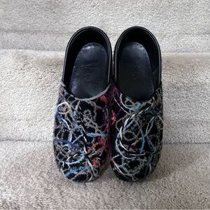 Dansko Yarn Clogs